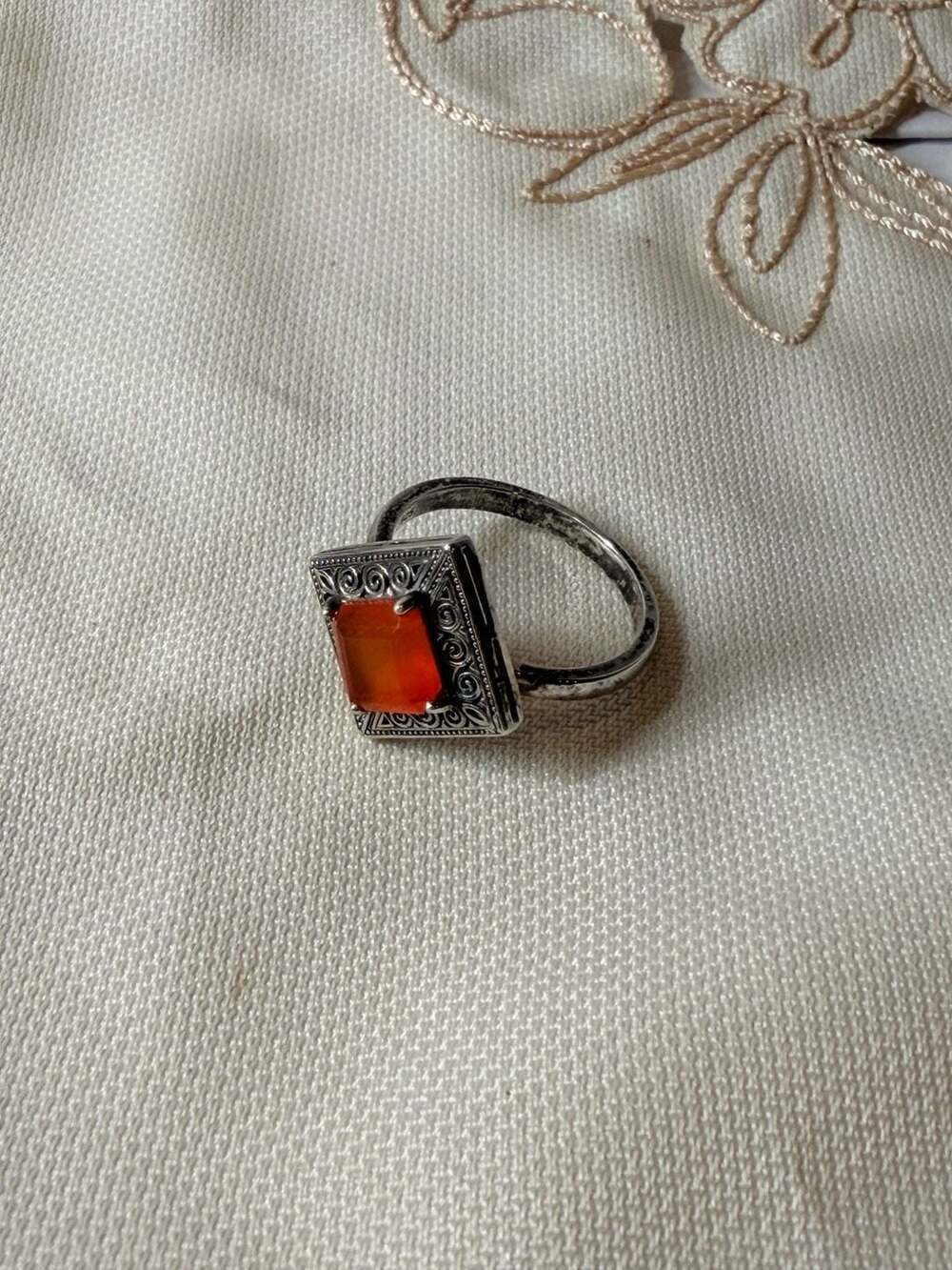 Vintage Ireland SW 925 Sterling Silver Orange Carnelian Filigree Ring - Picture 5 of 6